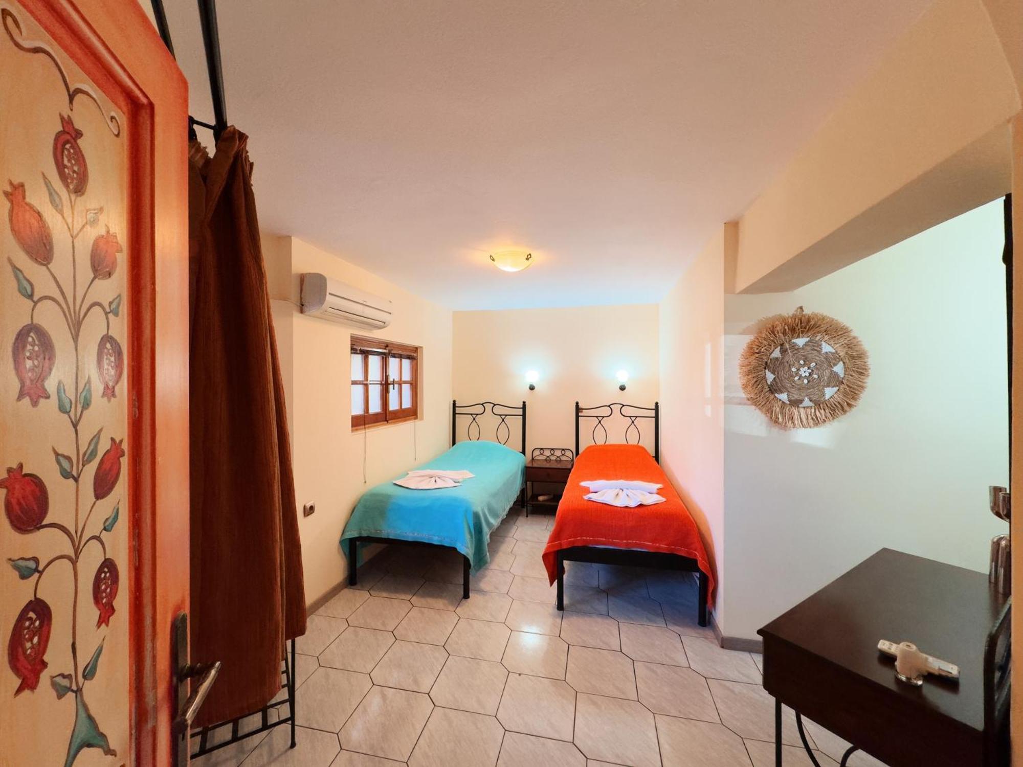 Villa Eleni Seaside Apartments Платаньяс Екстер'єр фото