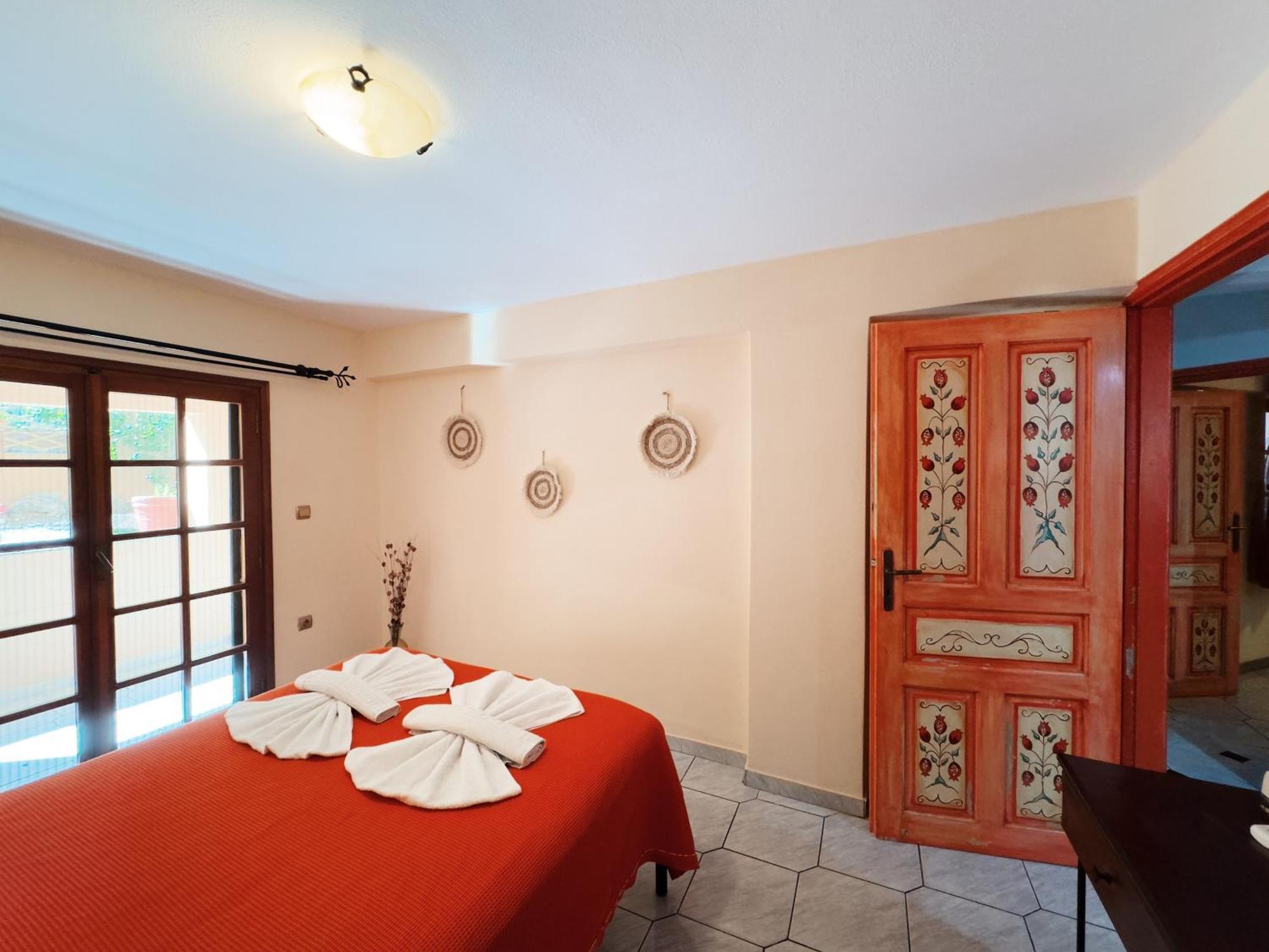 Villa Eleni Seaside Apartments Платаньяс Екстер'єр фото